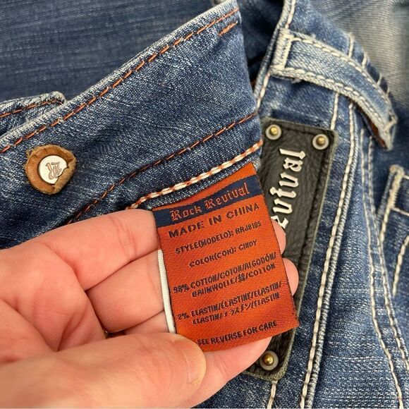 Rock Revival Cindy Embroidered Fleur De Lis Distressed Straight Jeans - Picture 8 of 8